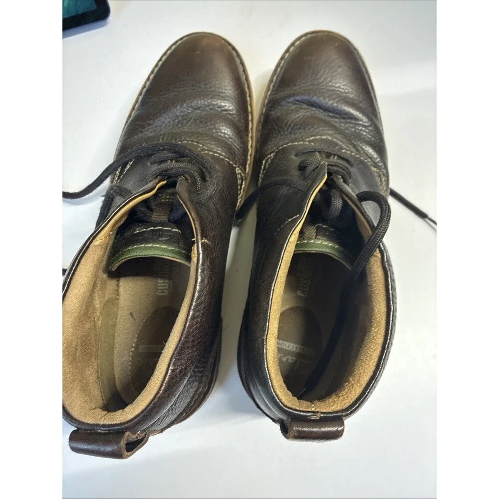 Clarks Men’s 9.5 Brown Edgewick Soft Cushion Ortholite Comfort Mid Chukka
